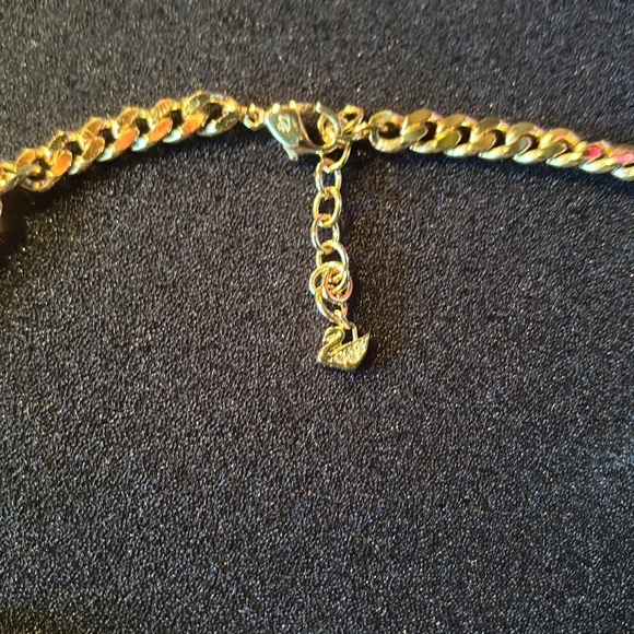 Authentic Swarovski Necklace. - Picture 14 of 17